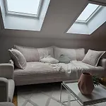 Exklusives 2 Dachstudio Mit Kamin Perfekte Lage Fuer Phantasialand Und Koeln Messe Inkl Parkplatz Und Vollausstattung