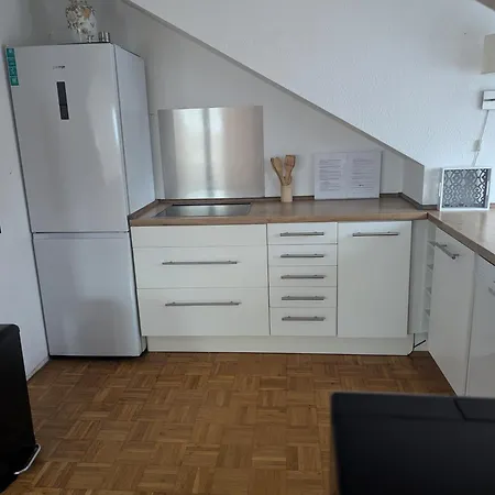 Exklusives 2 Dachstudio Mit Kamin Perfekte Lage Fuer Phantasialand Und Koeln Messe Inkl Parkplatz Und Vollausstattung Apartament *