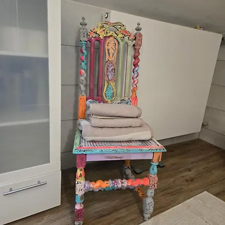 Exklusives 2 Dachstudio Mit Kamin Perfekte Lage Fuer Phantasialand Und Koeln Messe Inkl Parkplatz Und Vollausstattung Lejlighed Norvenich