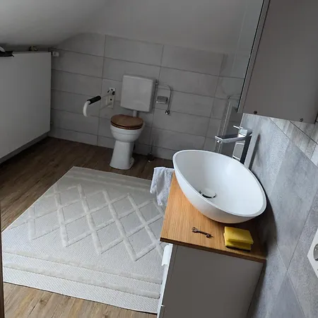 Exklusives 2 Dachstudio Mit Kamin Perfekte Lage Fuer Phantasialand Und Koeln Messe Inkl Parkplatz Und Vollausstattung Norvenich