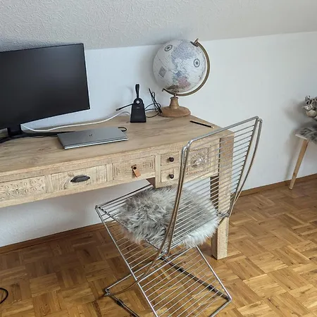 Exklusives 2 Dachstudio Mit Kamin Perfekte Lage Fuer Phantasialand Und Koeln Messe Inkl Parkplatz Und Vollausstattung Appartement