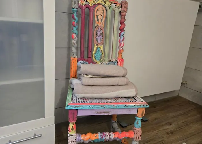 Exklusives 2 Dachstudio Mit Kamin Perfekte Lage Fuer Phantasialand Und Koeln Messe Inkl Parkplatz Und Vollausstattung Apartament Norvenich