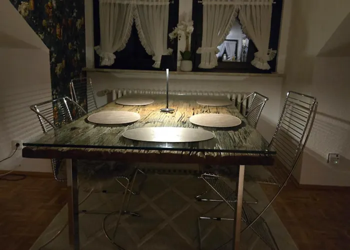 Exklusives 2 Dachstudio Mit Kamin Perfekte Lage Fuer Phantasialand Und Koeln Messe Inkl Parkplatz Und Vollausstattung Apartament Norvenich