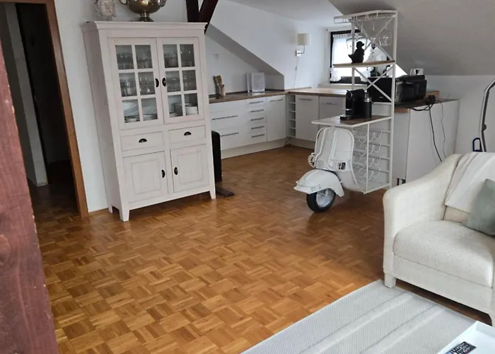 Exklusives 2 Dachstudio Mit Kamin Perfekte Lage Fuer Phantasialand Und Koeln Messe Inkl Parkplatz Und Vollausstattung Apartament